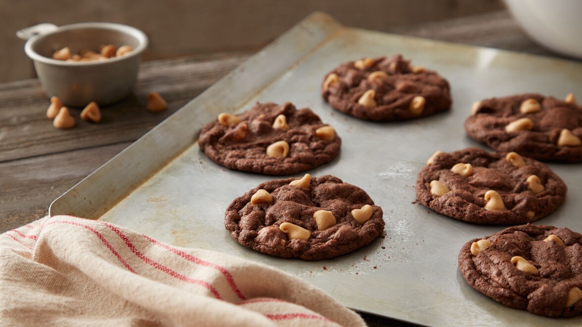 CHOCOLATE PROTEIN COOKIES